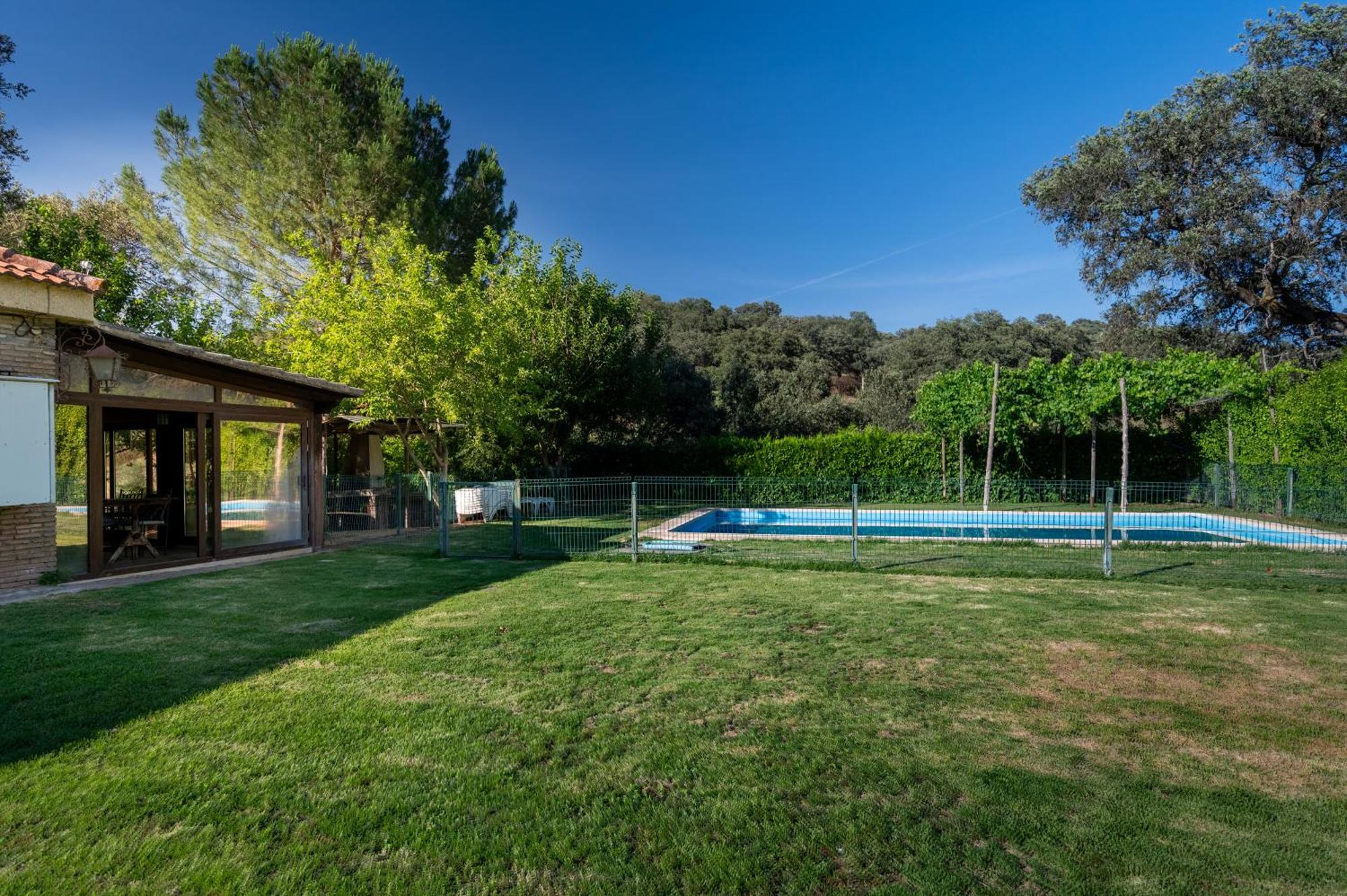 Ribera Del Hueznar Villa Cazalla de la Sierra Luaran gambar